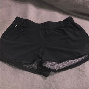 NWT Lululemon Two With One Short size 8